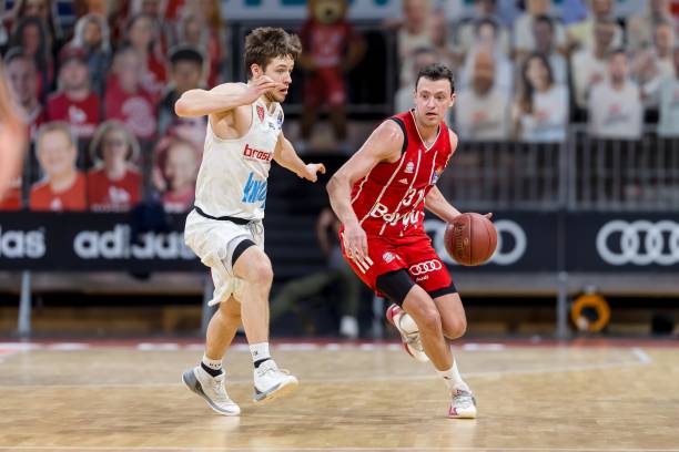 断了对手的 断了对手的