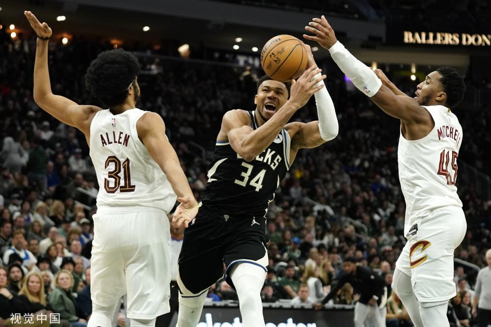 莱奥和B席 莱奥和B席