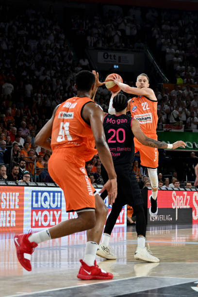 强攻多次打 强攻多次打