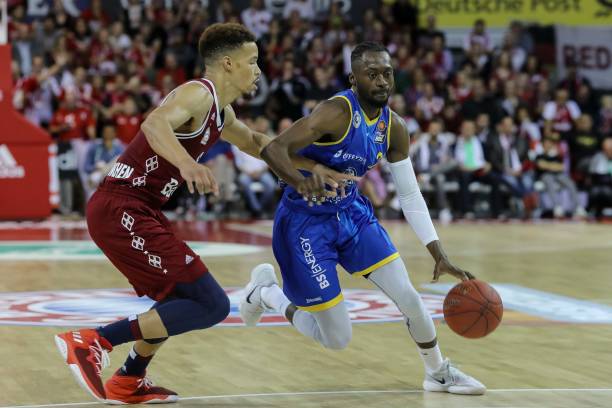 巴萨需要从 巴萨需要从