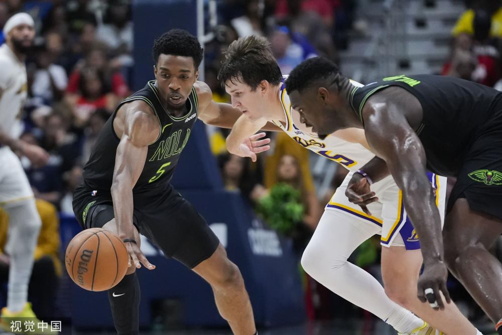 们迅速走近 们迅速走近