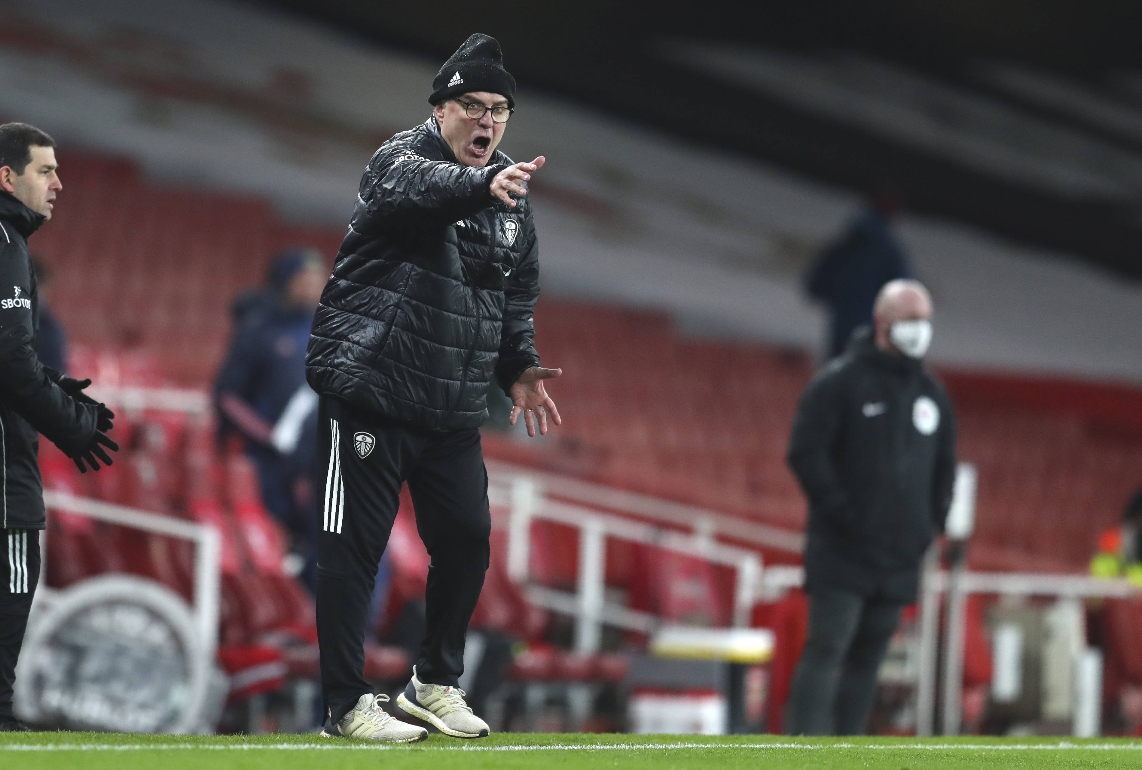 关键时刻主 关键时刻主